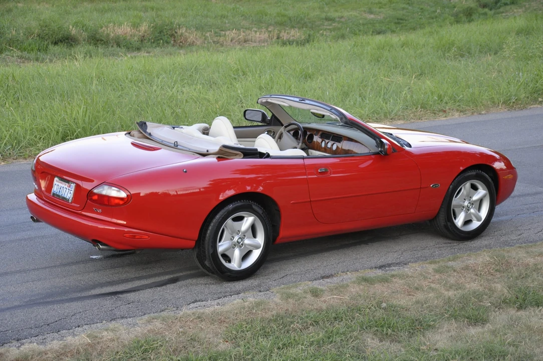 1999 Jaguar X100 XK8 - Image 9 of 31
