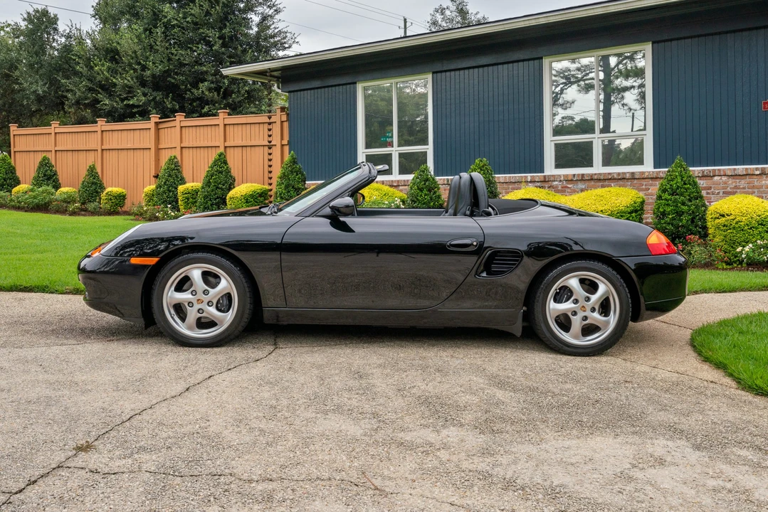 2000 Porsche 986 Boxster - Image 3 of 31