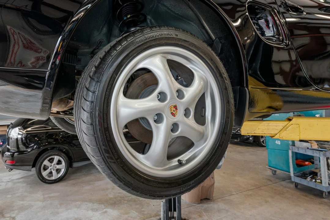 2000 Porsche 986 Boxster - Image 24 of 31