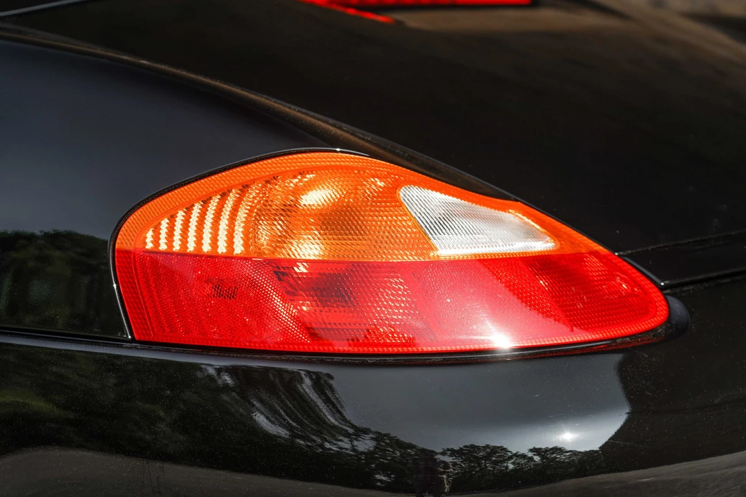 2000 Porsche 986 Boxster - Image 27 of 31