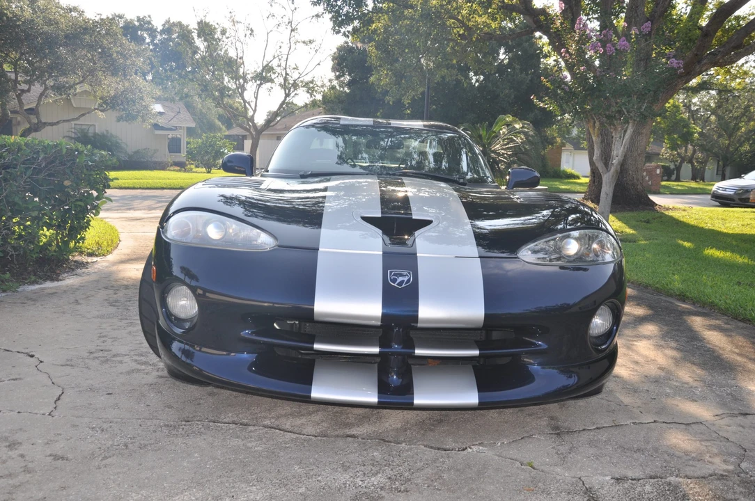 2001 Dodge Viper GTS 2nd Gen - Image 9 of 31