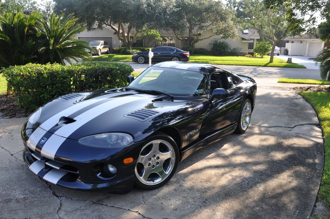 2001 Dodge Viper GTS 2nd Gen - Image 4 of 31