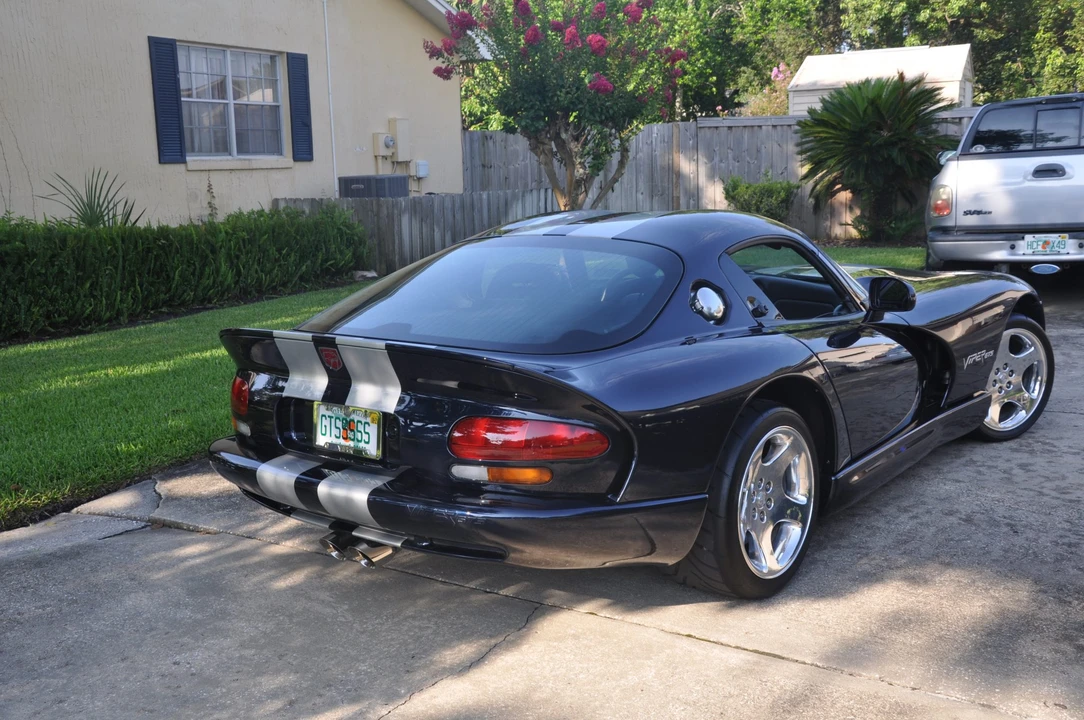 2001 Dodge Viper GTS 2nd Gen - Image 22 of 31