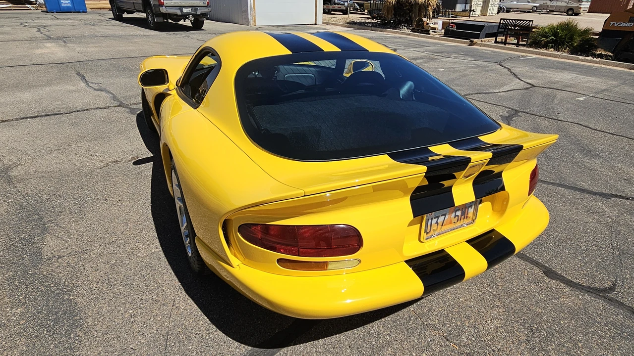 2002 Dodge Viper GTS 2nd Gen - Image 10 of 31