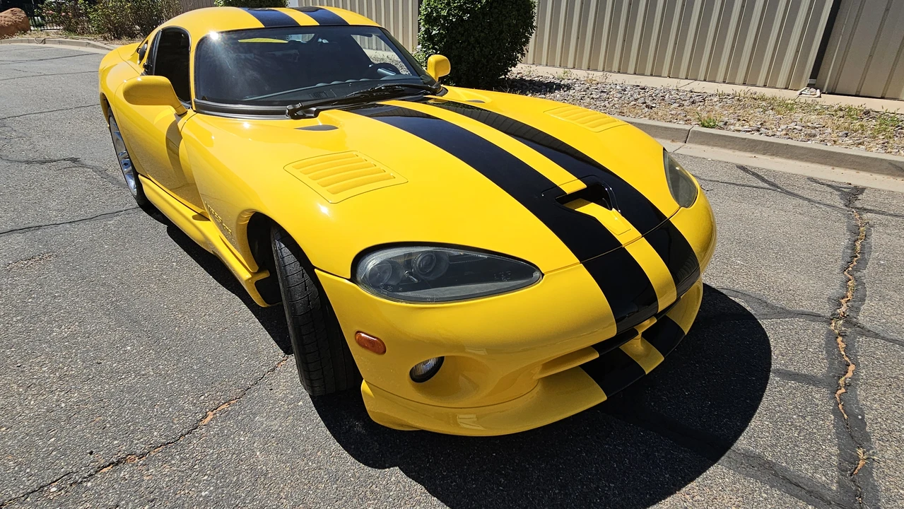 2002 Dodge Viper GTS 2nd Gen - Image 23 of 31