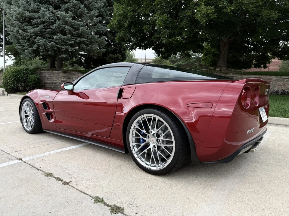 2010 Chevrolet Corvette C6 ZR1 - Image 10 of 31