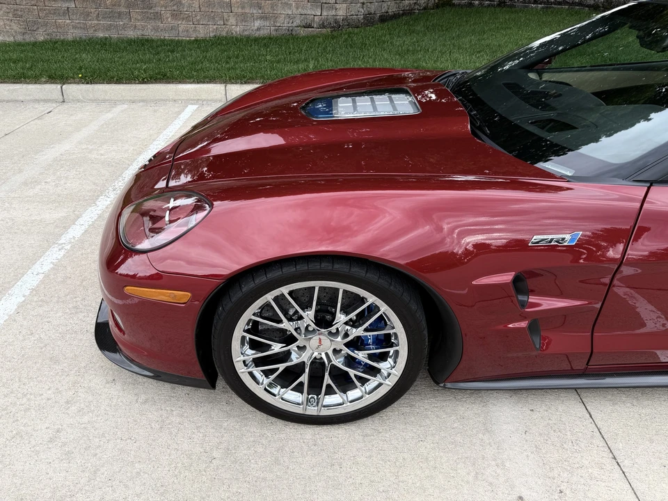 2010 Chevrolet Corvette C6 ZR1 - Image 14 of 31