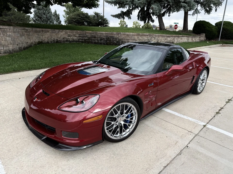 2010 Chevrolet Corvette C6 ZR1 - Image 4 of 31
