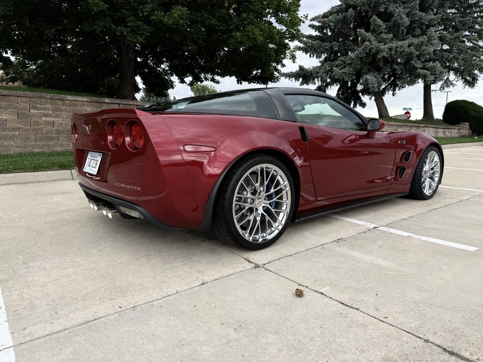 2010 Chevrolet Corvette C6 ZR1 - Image 8 of 31