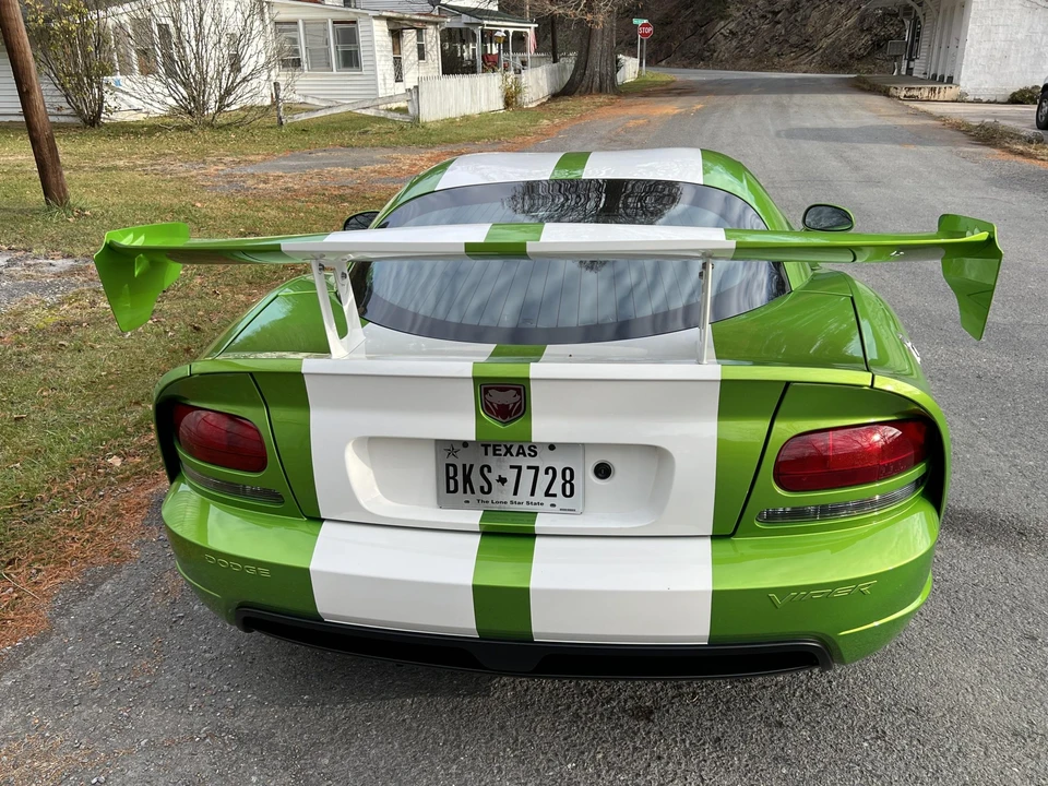 2010 Dodge Viper ACR 4th Gen - Image 2 of 31