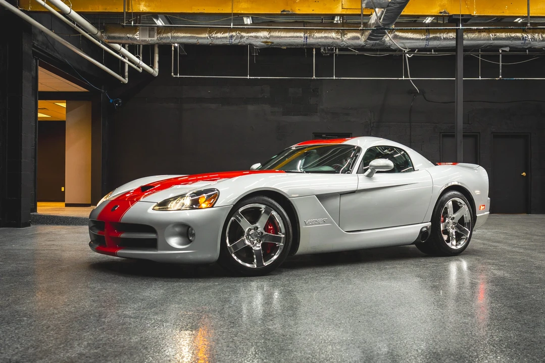 2010 Dodge Viper 4th Gen - Image 11 of 31