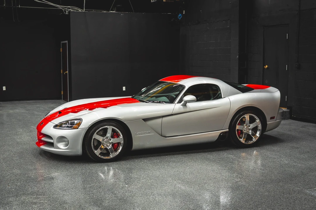 2010 Dodge Viper 4th Gen - Image 13 of 31