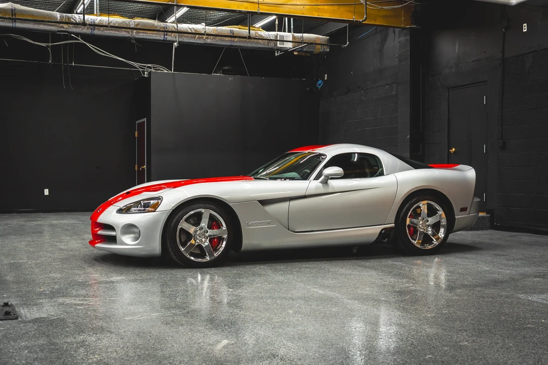 2010 Dodge Viper 4th Gen - Image 16 of 31