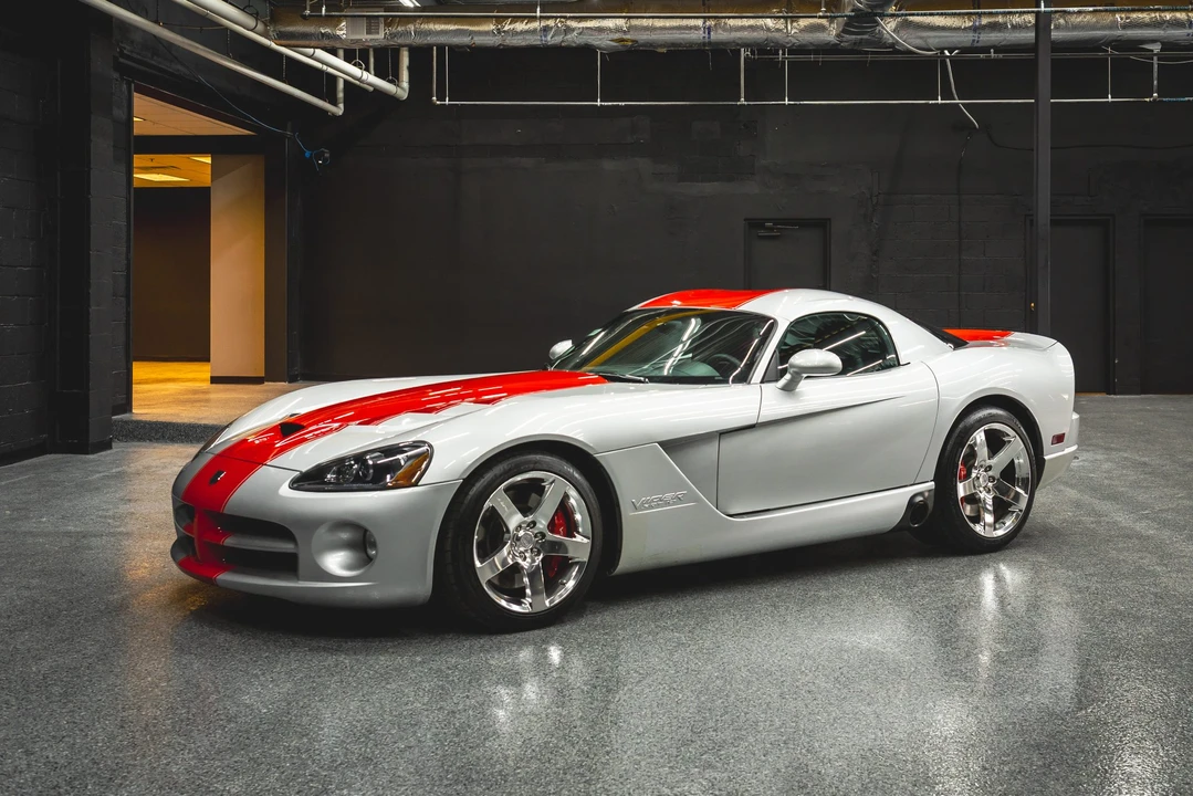 2010 Dodge Viper 4th Gen - Image 9 of 31