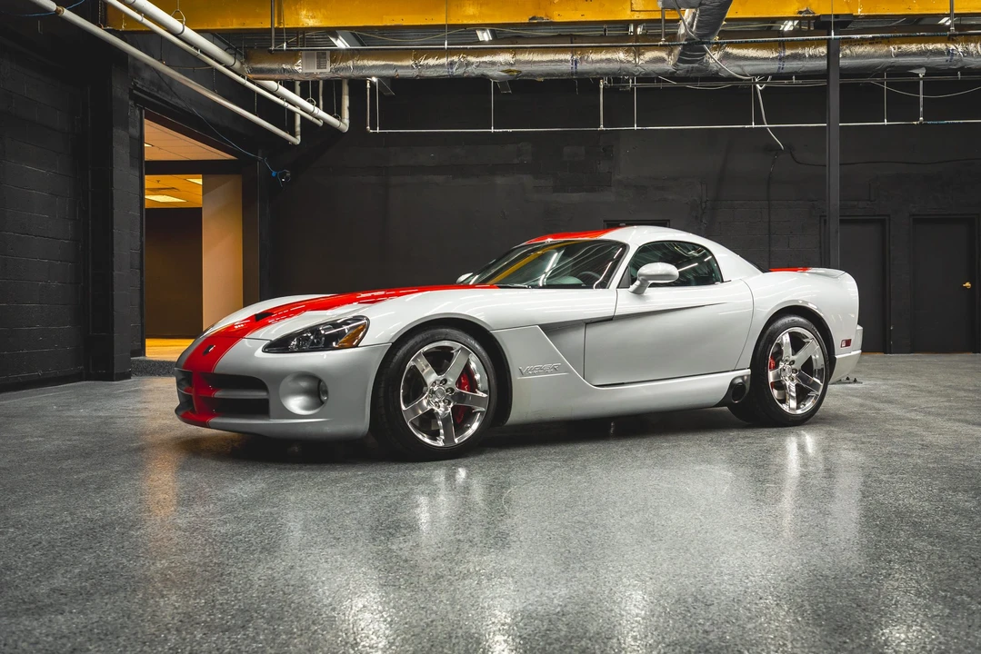 2010 Dodge Viper 4th Gen - Image 12 of 31