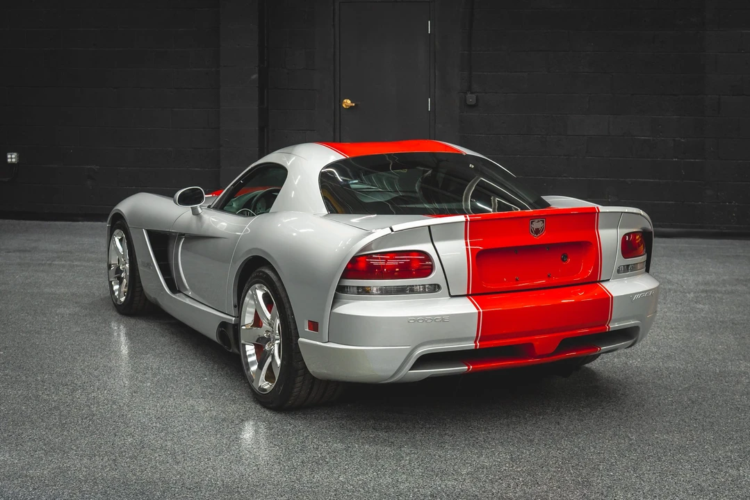 2010 Dodge Viper 4th Gen - Image 26 of 31