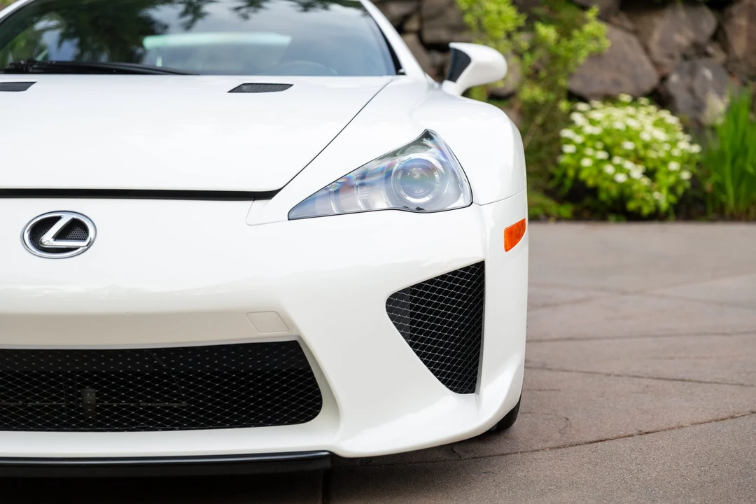 2012 Lexus LFA - Image 27 of 31