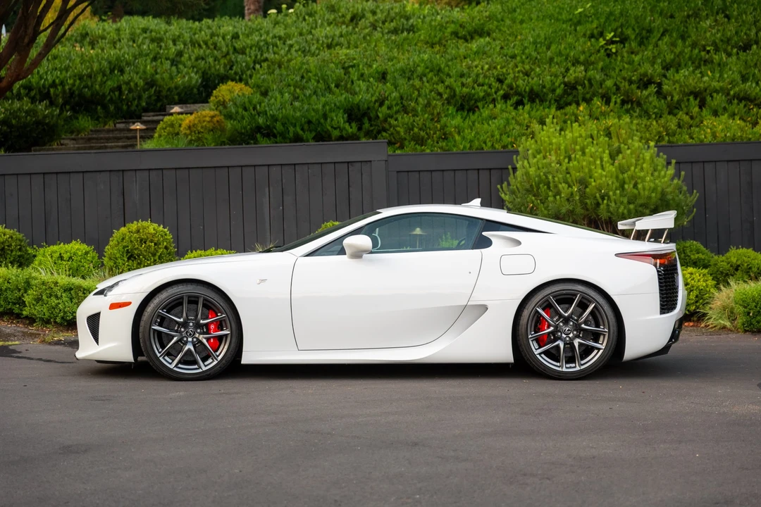 2012 Lexus LFA - Image 7 of 31