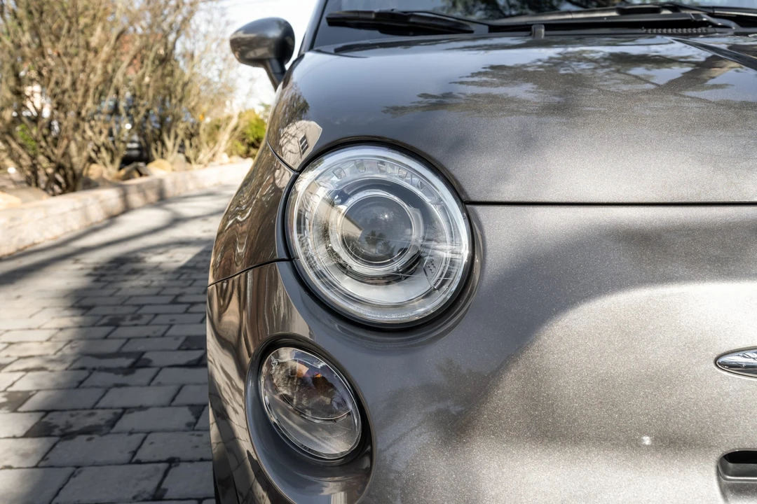 2013 Fiat Abarth 500 - Image 14 of 31