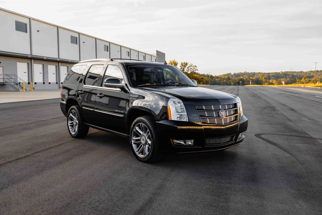 2014 Cadillac Escalade & EXT 3rd Gen - Image 7 of 31