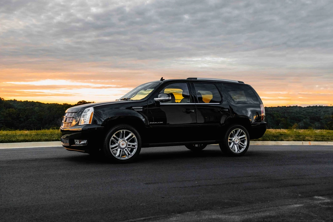 2014 Cadillac Escalade & EXT 3rd Gen - Image 17 of 31