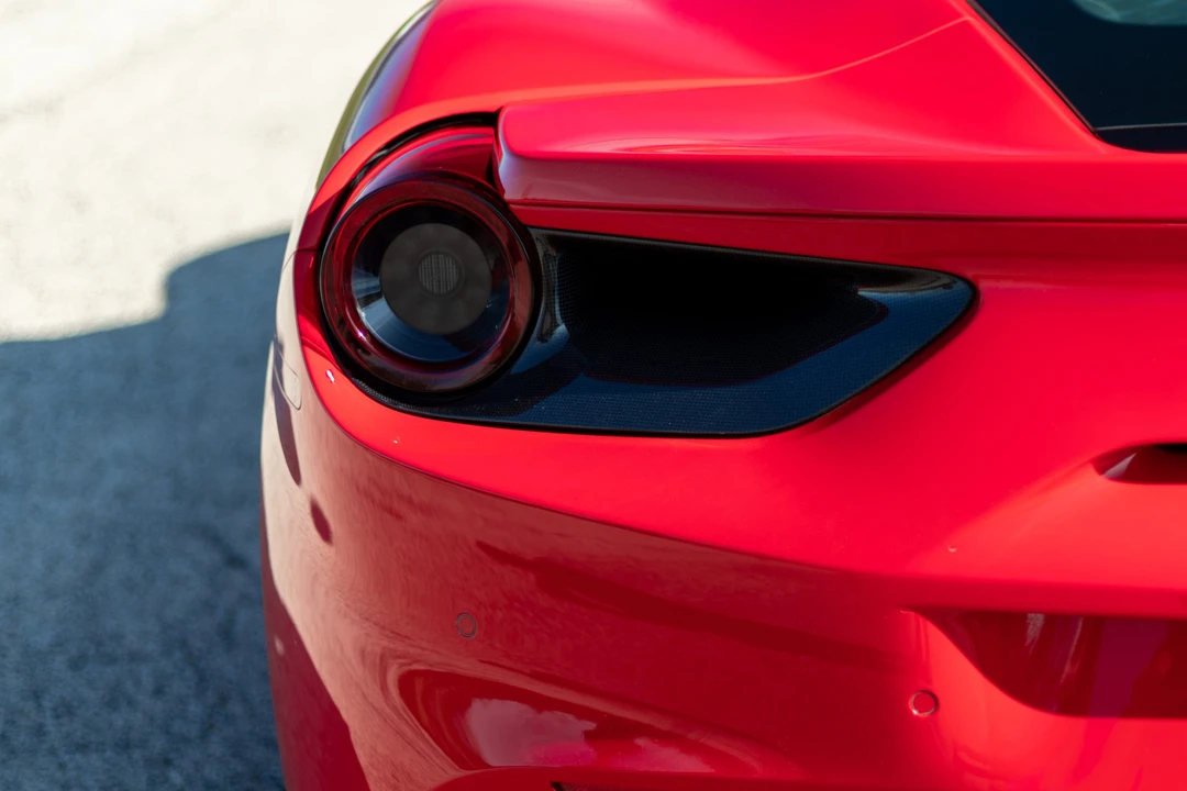 2016 Ferrari 488 GTB - Image 31 of 31