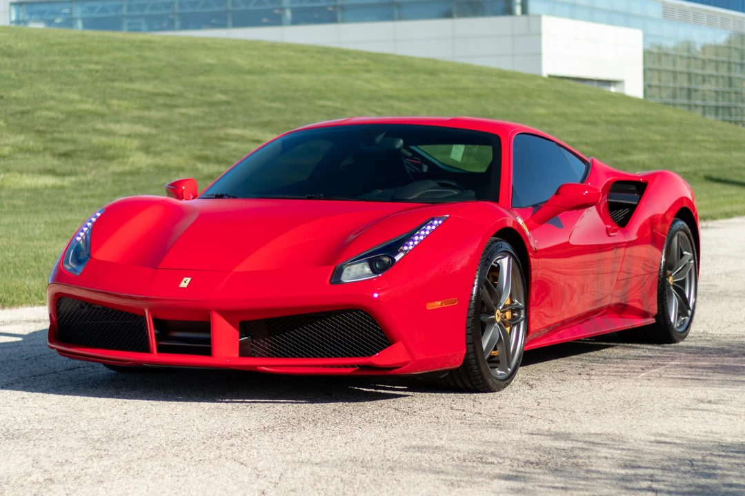 2016 Ferrari 488 GTB - Image 2 of 31