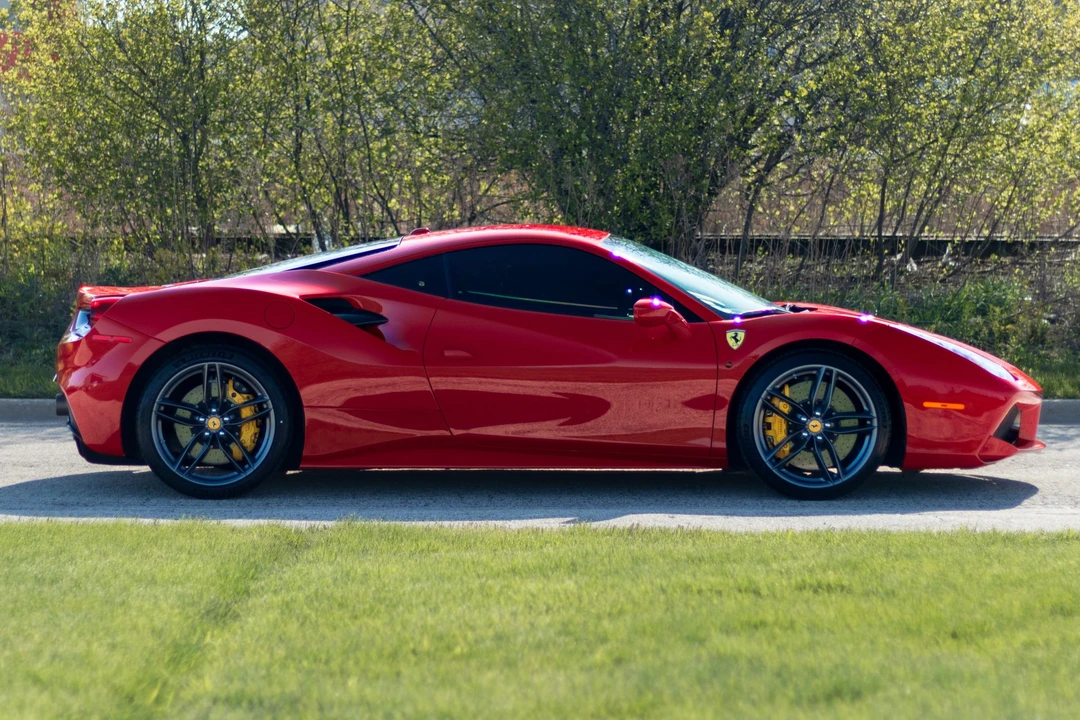 2016 Ferrari 488 GTB - Image 7 of 31