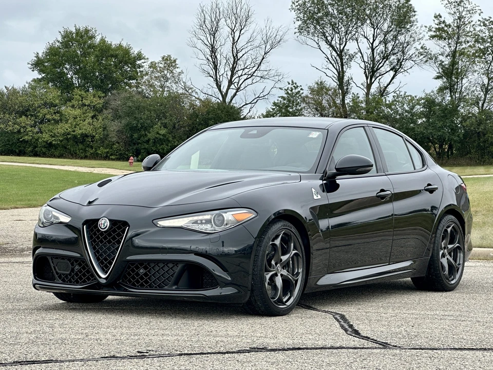 2017 Alfa Romeo Giulia Quadrifoglio - Image 10 of 31