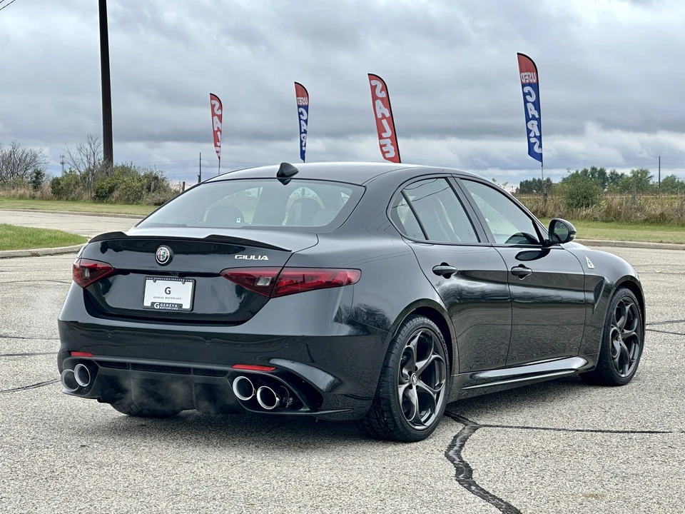 2017 Alfa Romeo Giulia Quadrifoglio - Image 18 of 31