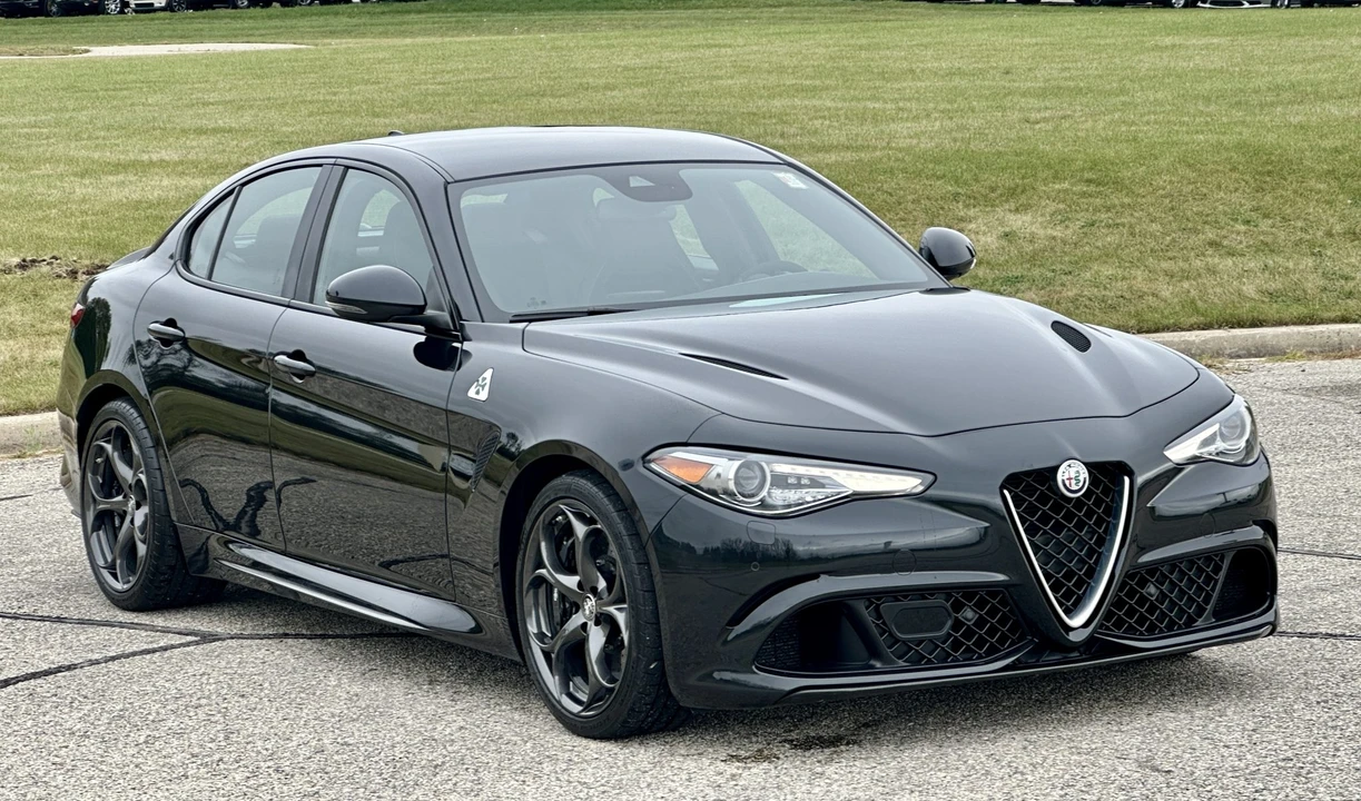 2017 Alfa Romeo Giulia Quadrifoglio - Image 20 of 31