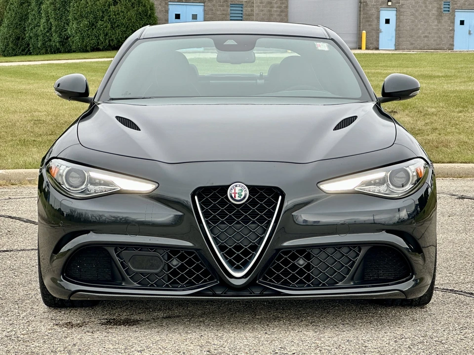 2017 Alfa Romeo Giulia Quadrifoglio - Image 23 of 31
