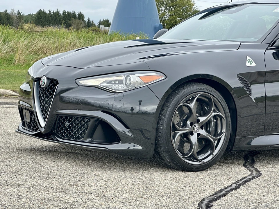 2017 Alfa Romeo Giulia Quadrifoglio - Image 31 of 31