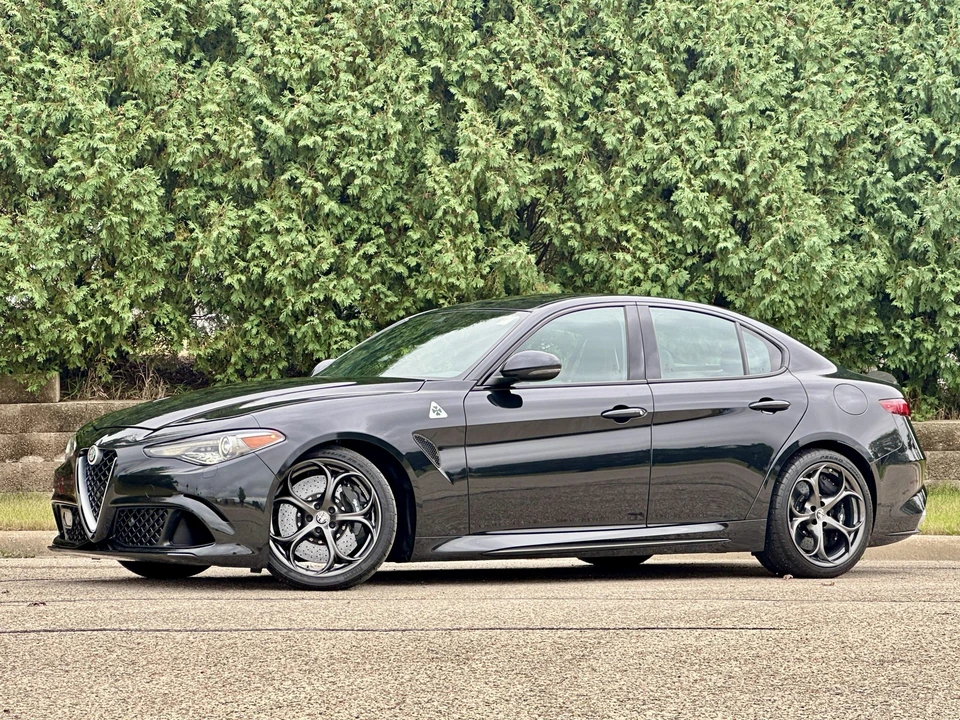 2017 Alfa Romeo Giulia Quadrifoglio - Image 6 of 31
