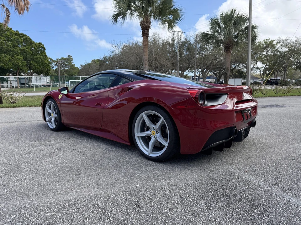 2019 Ferrari 488 GTB - Image 8 of 31