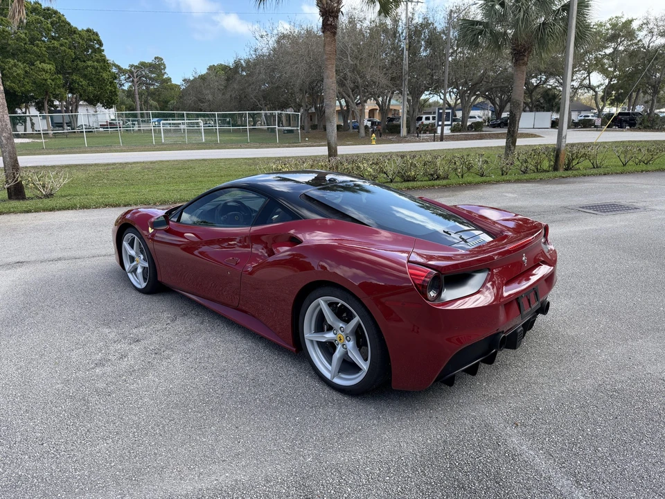2019 Ferrari 488 GTB - Image 9 of 31
