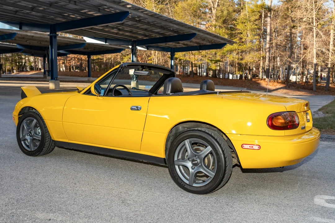 1992 Mazda NA MX-5 Miata - Image 6 of 31