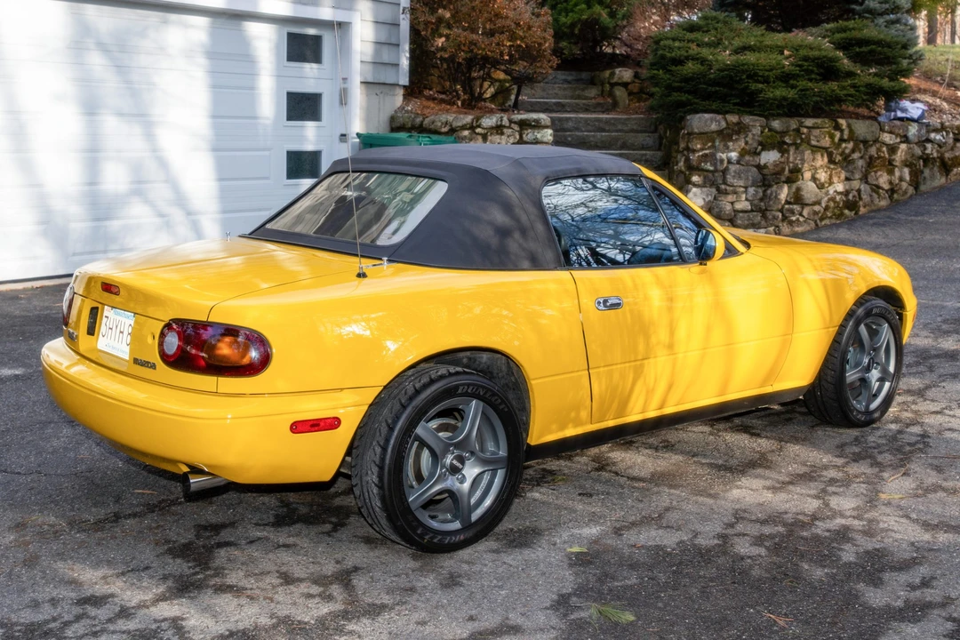 1992 Mazda NA MX-5 Miata - Image 12 of 31