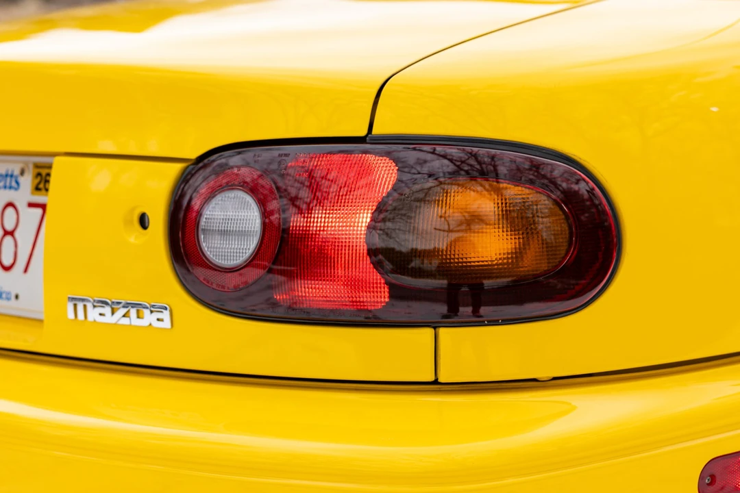 1992 Mazda NA MX-5 Miata - Image 25 of 31