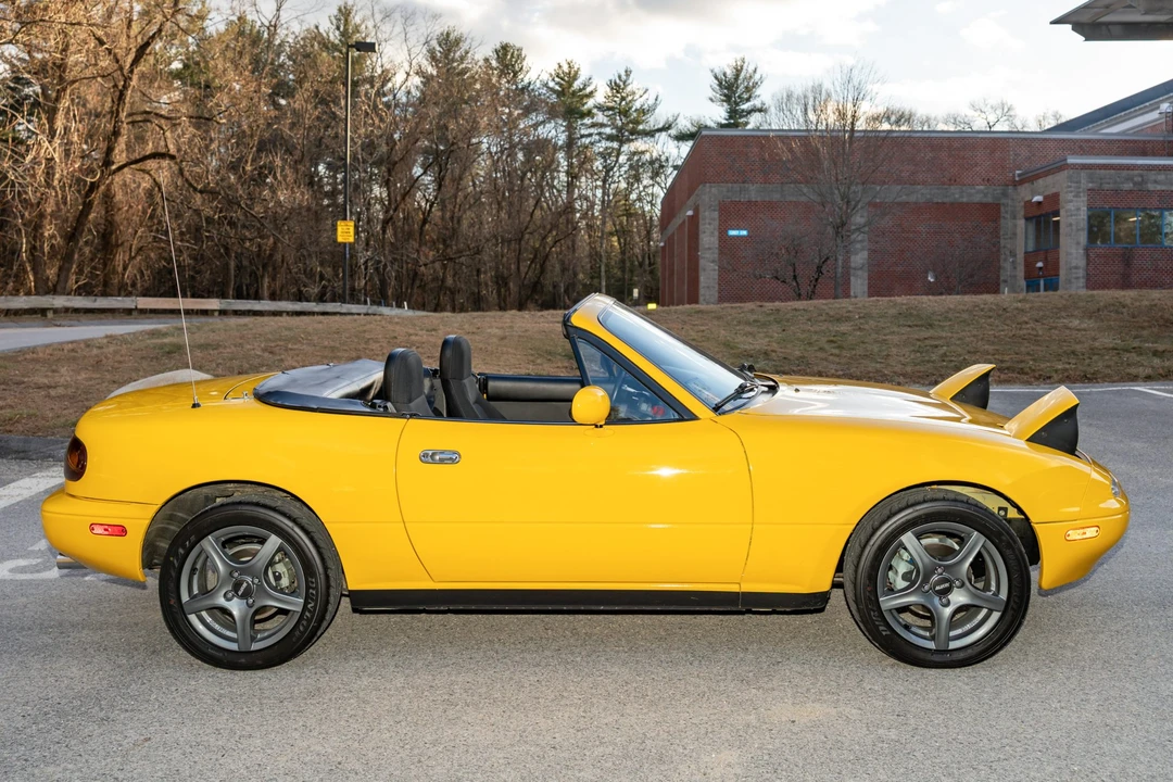 1992 Mazda NA MX-5 Miata - Image 3 of 31