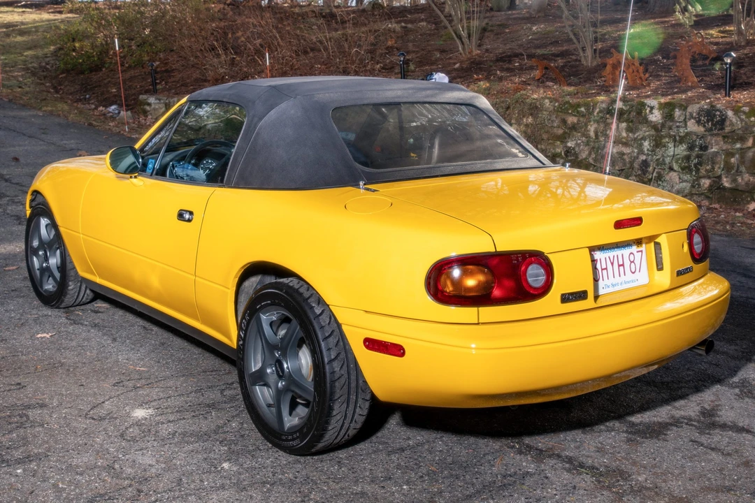 1992 Mazda NA MX-5 Miata - Image 14 of 31