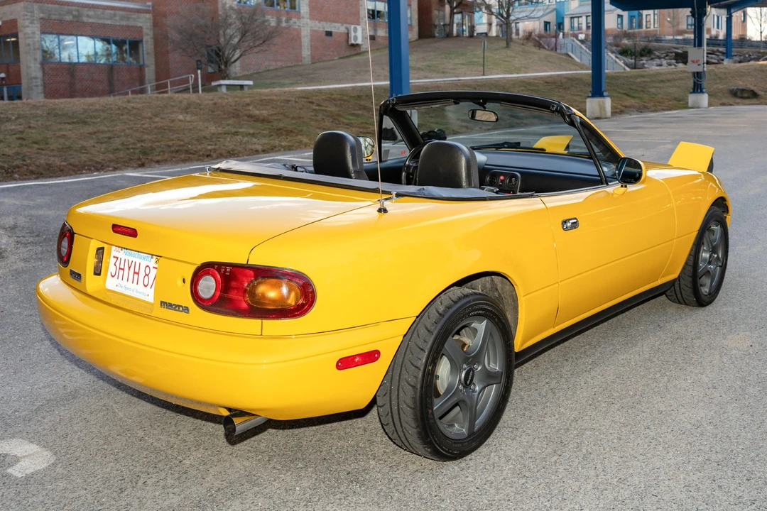1992 Mazda NA MX-5 Miata - Image 4 of 31