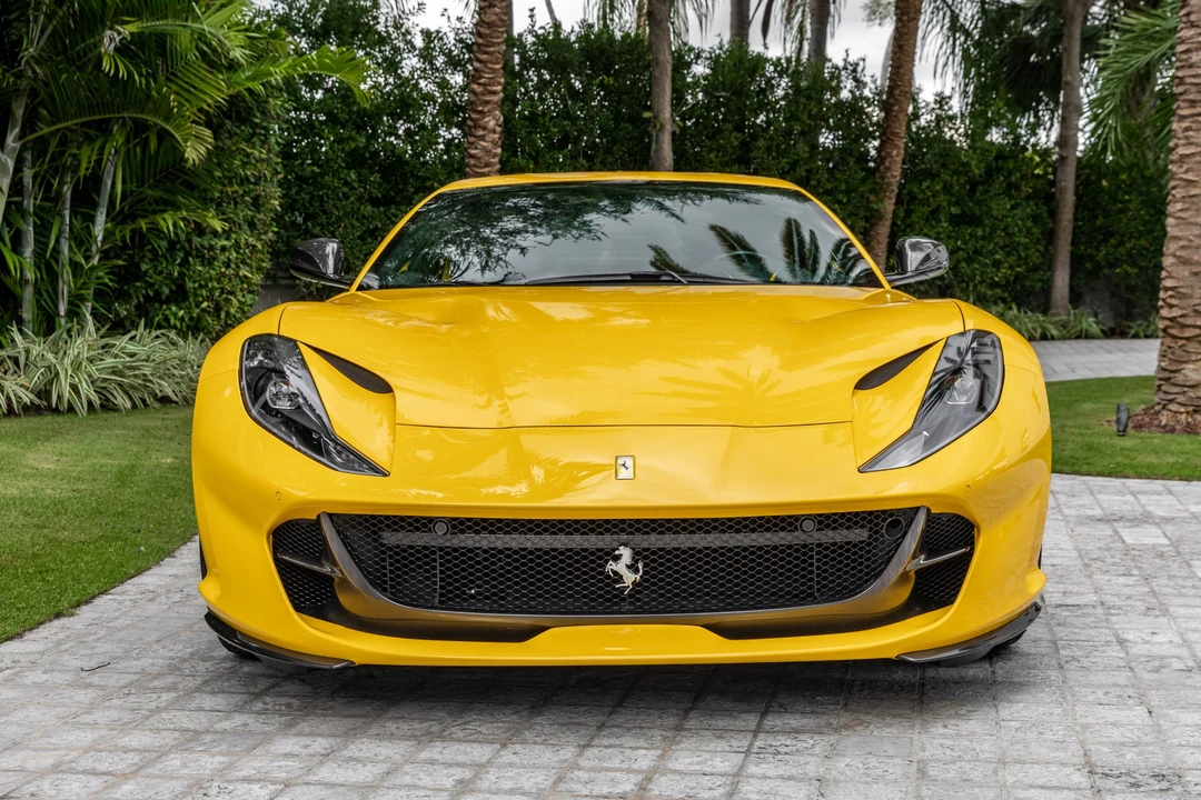 2019 Ferrari 812 Superfast - Image 3 of 31