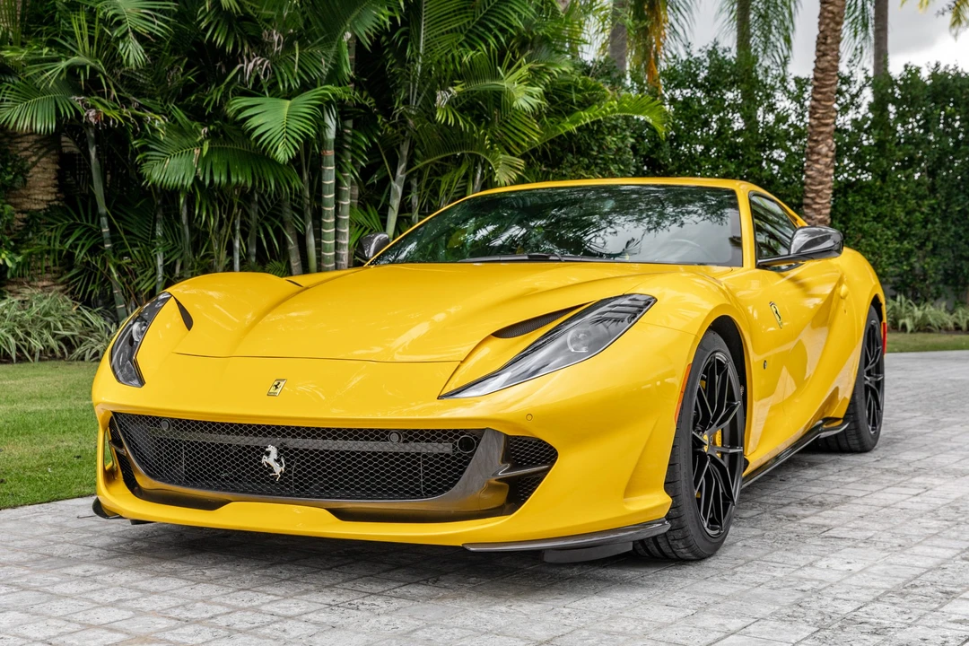 2019 Ferrari 812 Superfast - Image 2 of 31