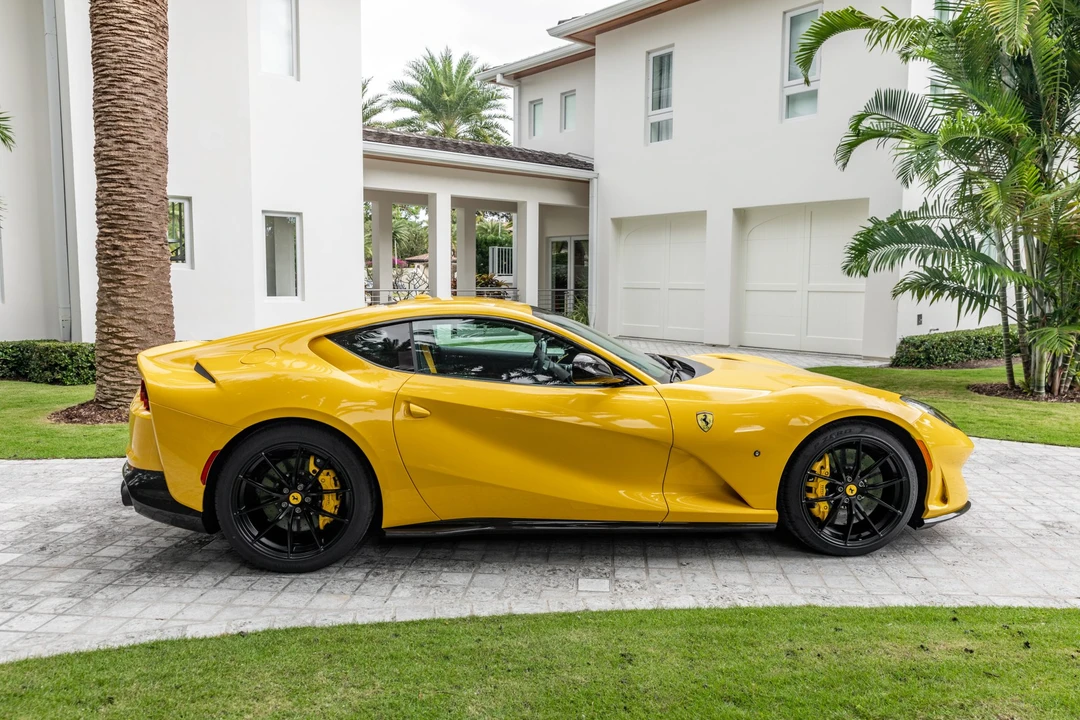 2019 Ferrari 812 Superfast - Image 5 of 31