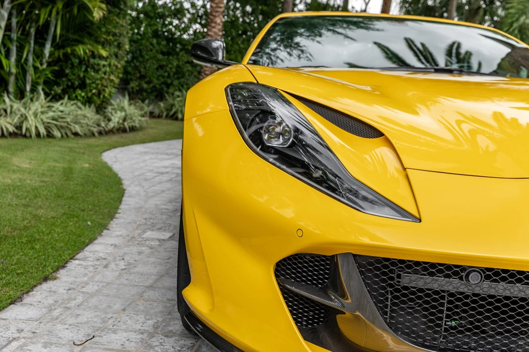 2019 Ferrari 812 Superfast - Image 18 of 31