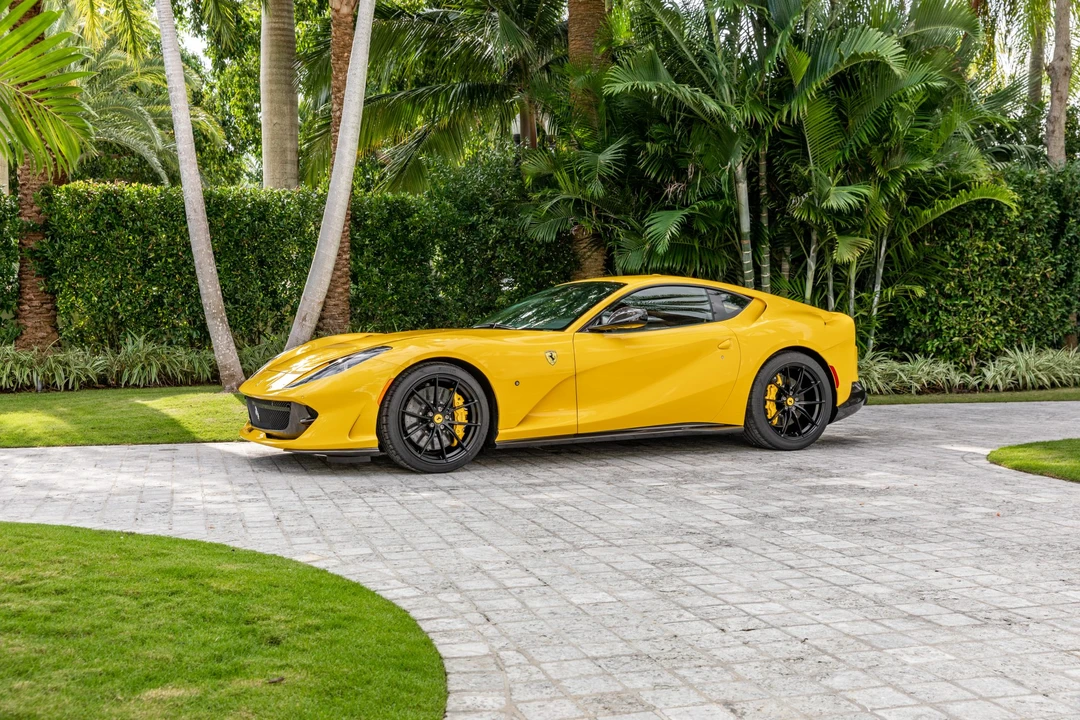 2019 Ferrari 812 Superfast - Image 11 of 31