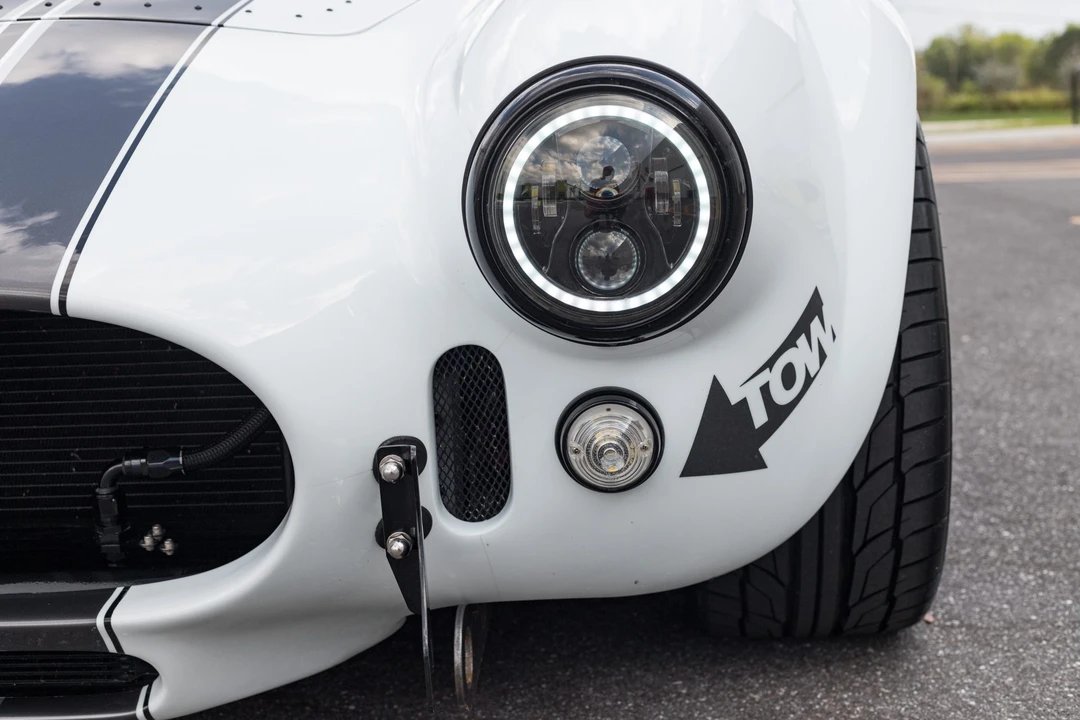 Shelby Cobra Replica - Image 29 of 31
