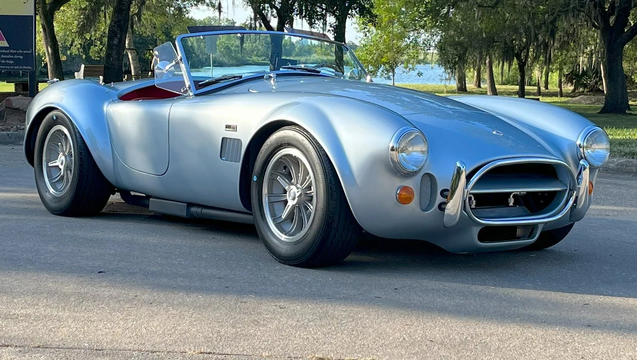 Shelby Cobra Replica - Image 25 of 31