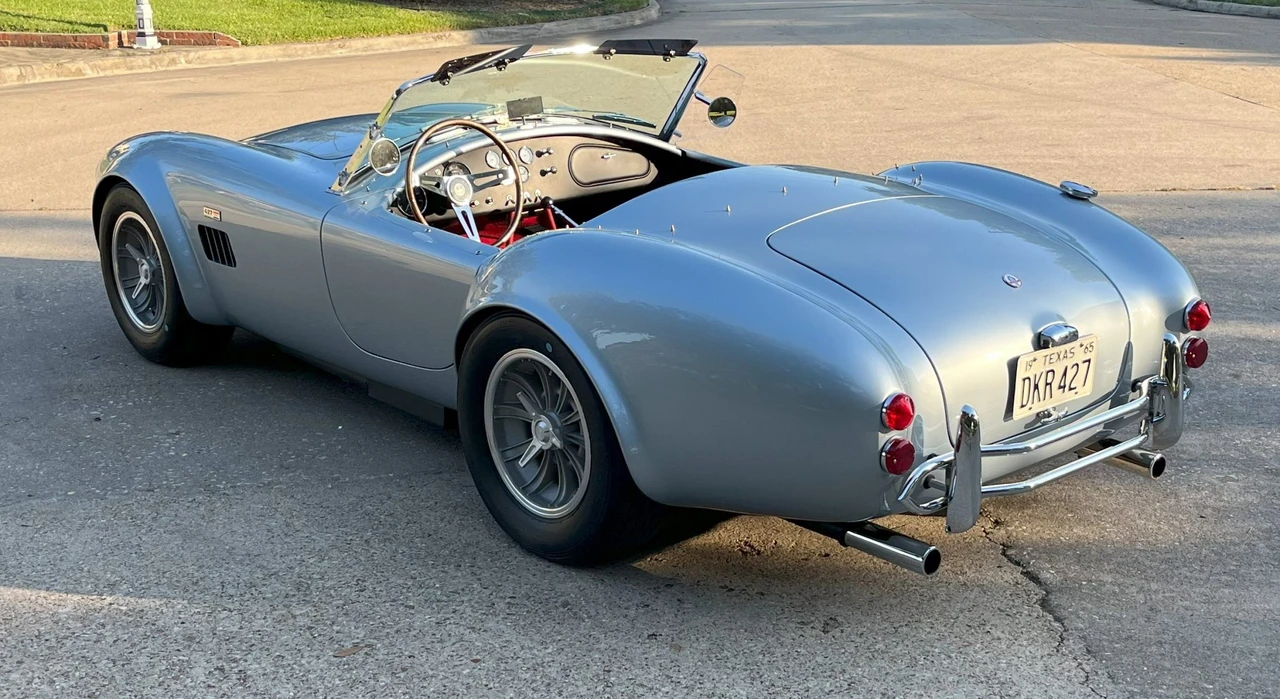 Shelby Cobra Replica - Image 13 of 31